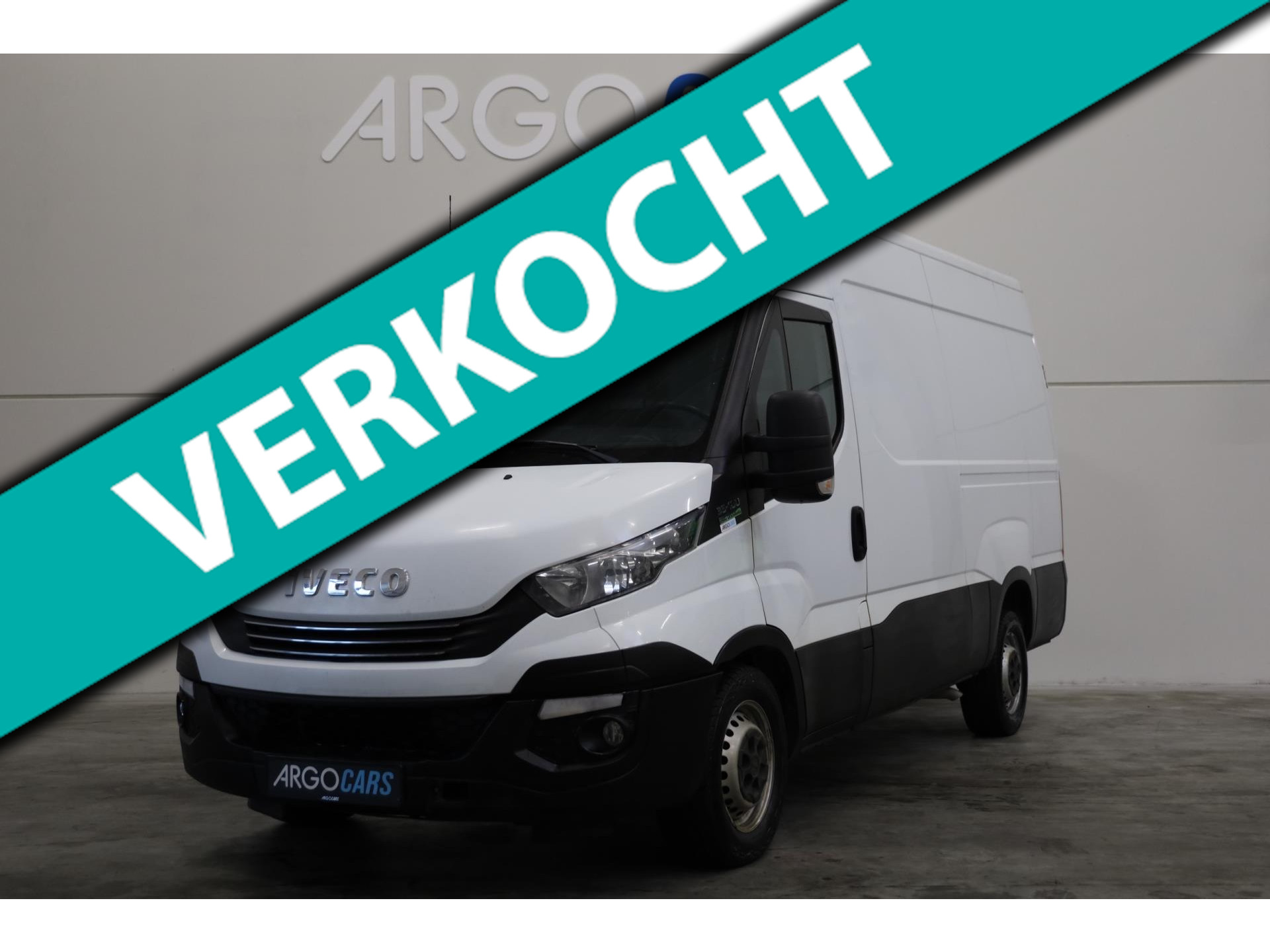 Iveco Daily 35S18 180PK L2/H2 AUTOMAAT CLIMA CRUISE AIRCO 3 ZITS LEASE V/A € 177 P.M. INRUIL MOGELIJK Chassis cabine
