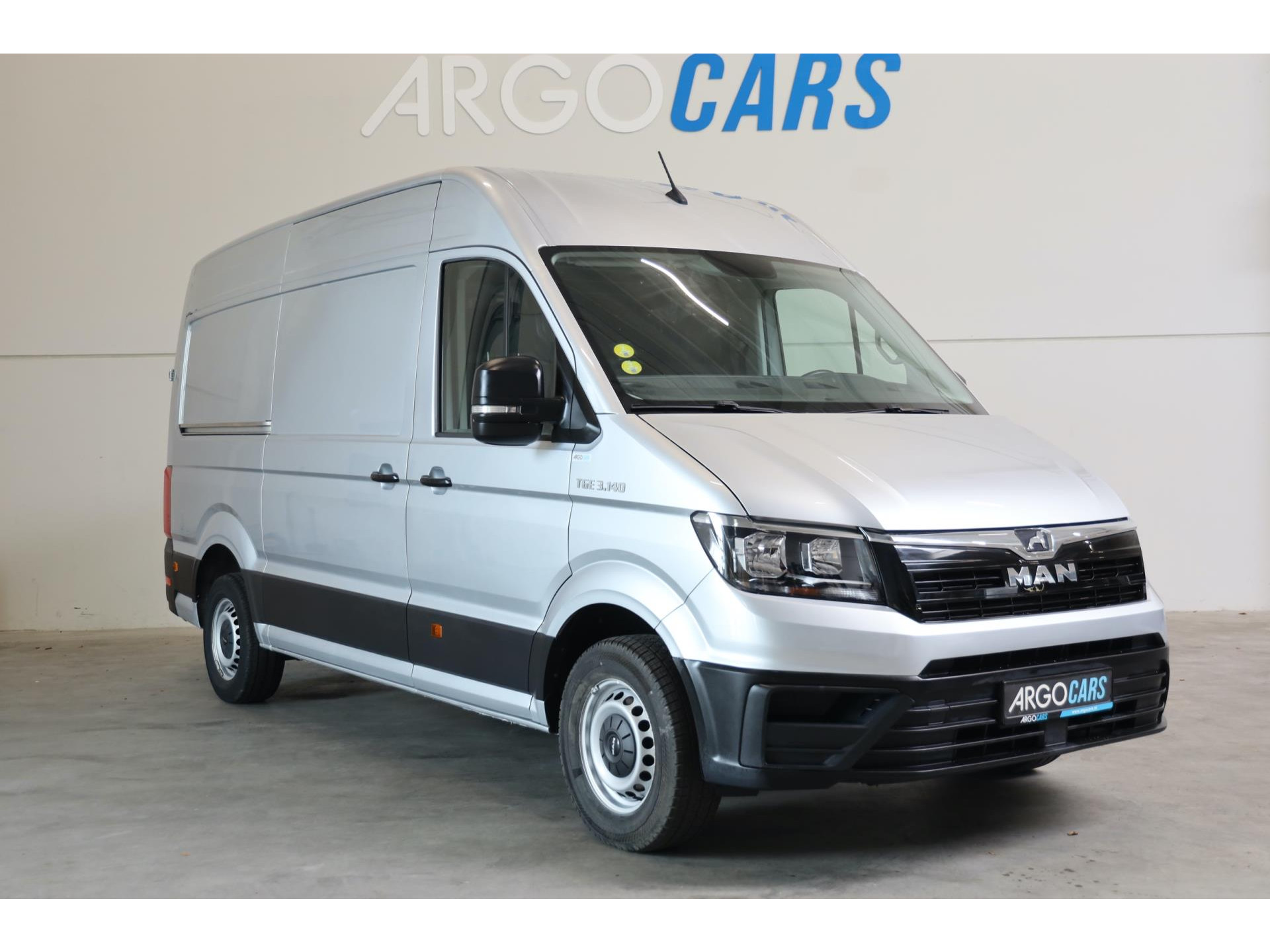 MAN TGE 2.0 GRIJS L3/H3 140PK 3500KG TREKGEWICHT TREKHAAK LEASE V/A € 144,- p.m. INRUIL MOGELIJK  Bestelauto