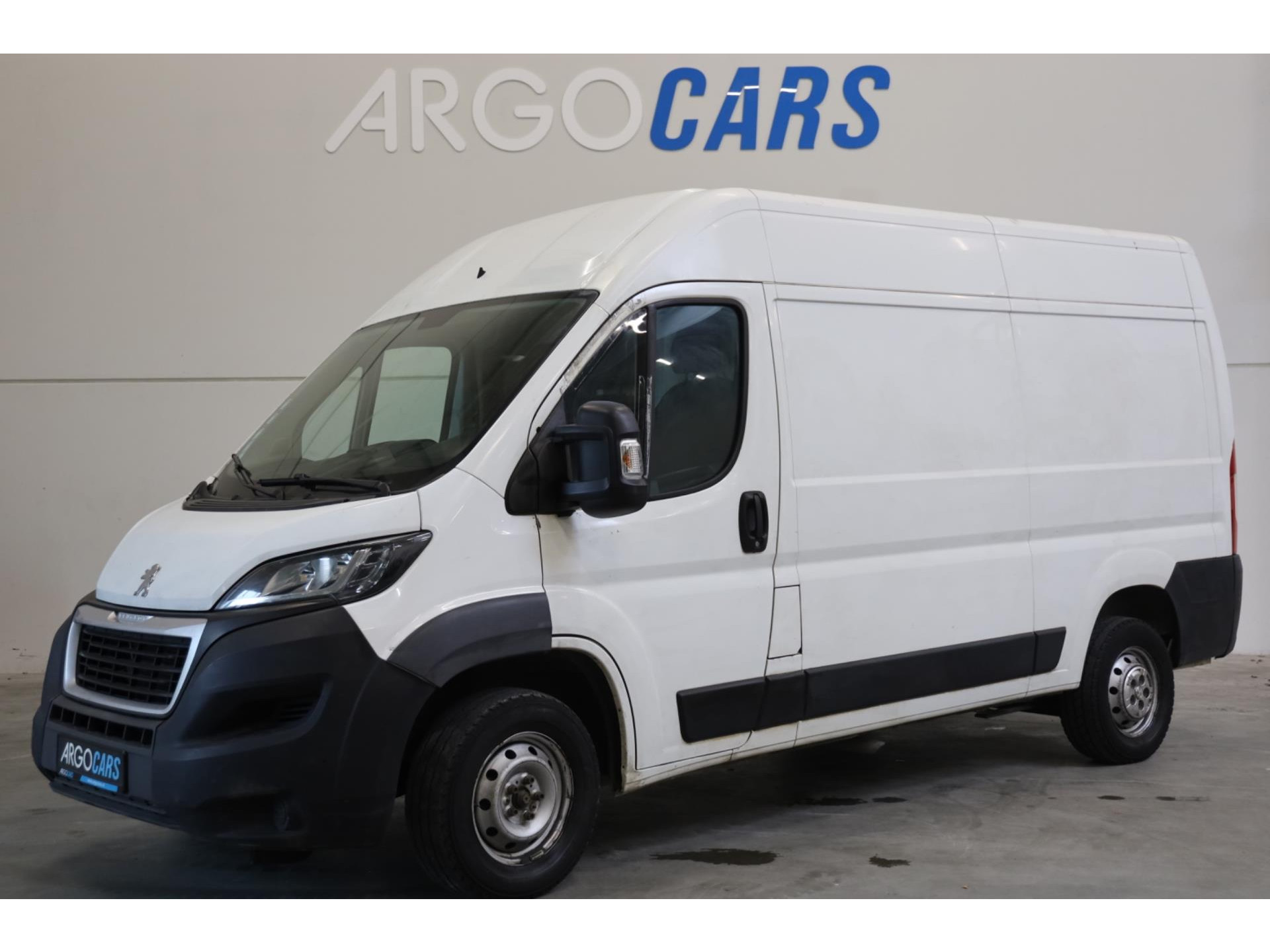 Peugeot Boxer 435 2.2 BlueHDi 165PK L2/H2 MOTORSCHADE AIRCO PDC NAVI 3ZITS CRUISE CONTROL 2021 Bestelauto