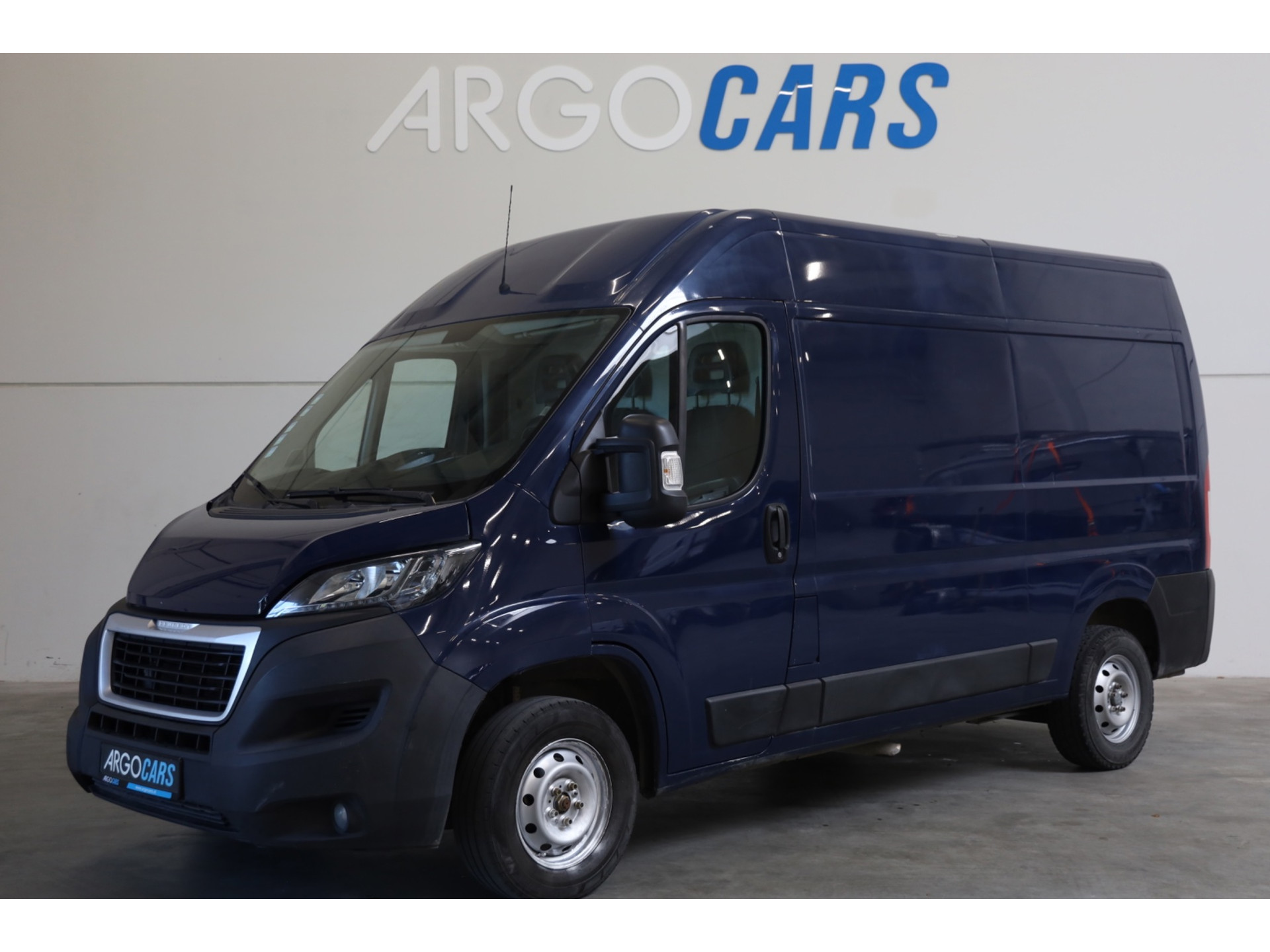 Peugeot Boxer 2.0 BlueHDI L2/H2 Premium 163PK CAMERA PDC CRUISE NAVI AIRCO LEASE A/A €88,- P.M. INRUIL MOGELIJK  Bestelauto