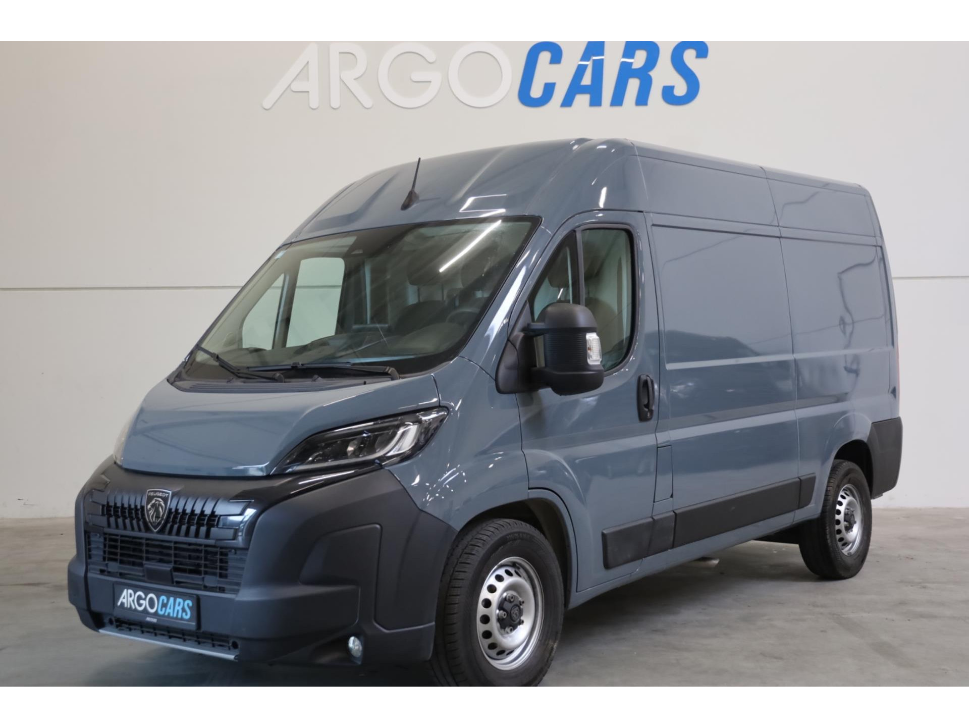Peugeot Boxer 2.2 BlueHDi 180PK AUTOMAAAT LED CLIMA L2/H2 3.5t PDC CRUISE CONTR LEASE v/a €177 p.m. Bestelauto